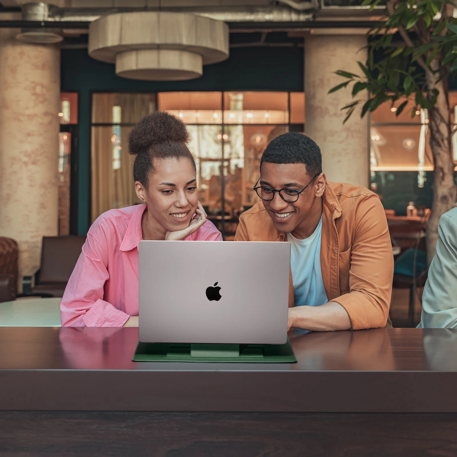 MacBook Pro Series - Valentinus S Pouch - Image 39